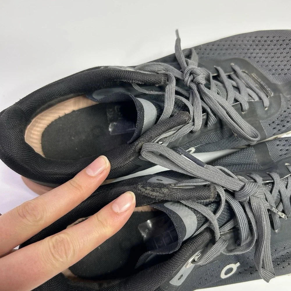 On Running Cloudflow Running Shoes Women's Size 9 Training Gym Walking